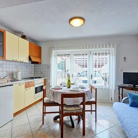 Apartment In - Istrien 51816 Pula